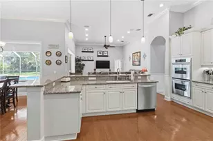 15108 Kestrelglen Way, Lithia, FL 33547 - Photo 13