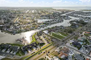 634 Yardarm Dr, Apollo Beach, FL 33572 - Photo 13