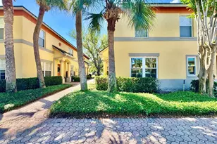 160 Coquina Bay Drive, Saint Petersburg, FL 33705 - Photo 1
