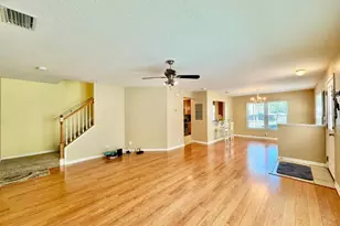 160 Coquina Bay Drive, Saint Petersburg, FL 33705 - Photo 7