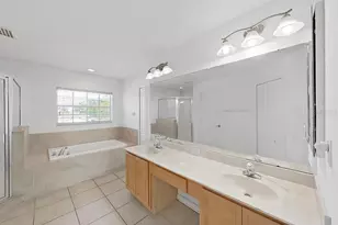 1834 Raven Glen Dr, Ruskin, FL 33570 - Photo 37