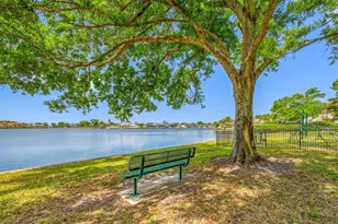 10416 St Tropez Pl, Tampa, FL 33615 - Photo 3