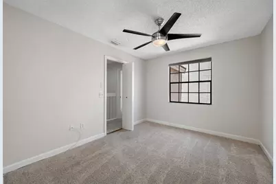 10416 Saint Tropez Place, Tampa, FL 33615 - Photo 43