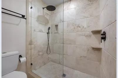 10416 Saint Tropez Place, Tampa, FL 33615 - Photo 43