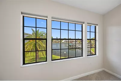 10416 Saint Tropez Place, Tampa, FL 33615 - Photo 13