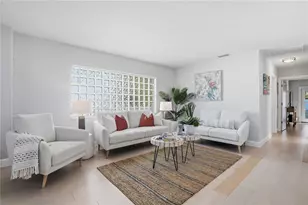 4043 Shore Acres Blvd NE, Saint Petersburg, FL 33703 - Photo 9