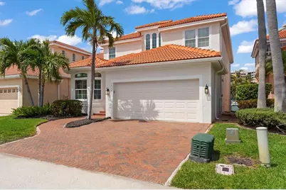 1624 Sand Key Estates Court, Clearwater Beach, FL 33767 - Photo 3