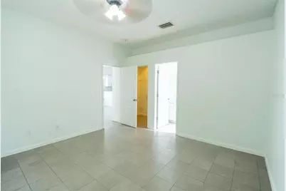 7457 Oxford Garden Circle, Apollo Beach, FL 33572 - Photo 13