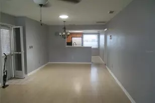 2124 Hailstone Cir, Sun City Center, FL 33573 - Photo 3