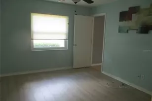 2124 Hailstone Cir, Sun City Center, FL 33573 - Photo 9