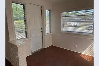 2162 46th Avenue N, Saint Petersburg, FL 33714 - Photo 5
