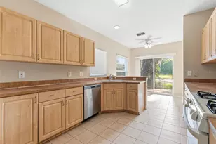 15123 Deer Meadow Dr, Lutz, FL 33559 - Photo 7