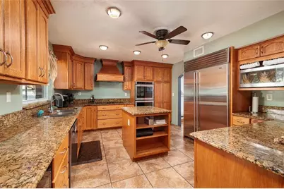 1449 45th Avenue NE, Saint Petersburg, FL 33703 - Photo 17