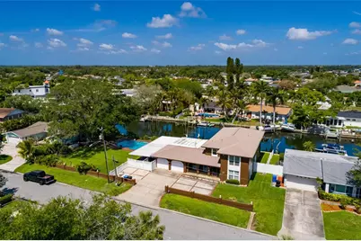 1449 45th Avenue NE, Saint Petersburg, FL 33703 - Photo 1