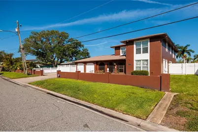 1449 45th Avenue NE, Saint Petersburg, FL 33703 - Photo 5