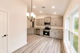 12984 Kent Bradley St, Dade City, FL 33525 - Photo 7