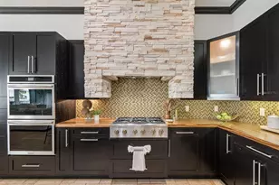 108 Bayside Dr, Clearwater Beach, FL 33767 - Photo 27