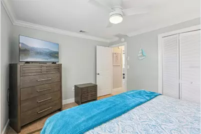 5916 Oakhurst Drive, Seminole, FL 33772 - Photo 19