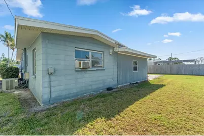 6971 Grande Vista Way S, Saint Petersburg, FL 33707 - Photo 7