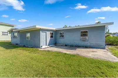 6971 Grande Vista Way S, Saint Petersburg, FL 33707 - Photo 9