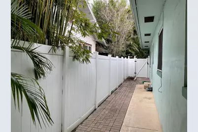 807 26th Avenue N, Saint Petersburg, FL 33704 - Photo 21