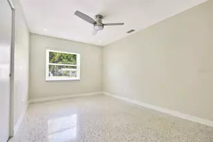 807 26th Ave N, Saint Petersburg, FL 33704 - Photo 15