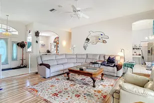 8410 Maybelle Dr, Weeki Wachee, FL 34613 - Photo 11