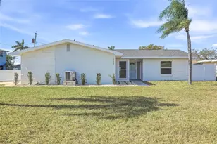 5708 Bayshore Dr, Seminole, FL 33772 - Photo 1