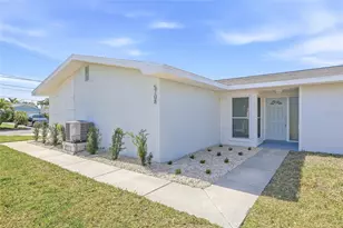 5708 Bayshore Dr, Seminole, FL 33772 - Photo 5