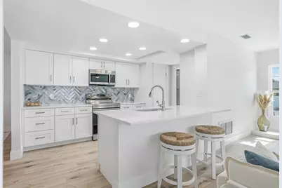 5708 Bayshore Drive, Seminole, FL 33772 - Photo 19