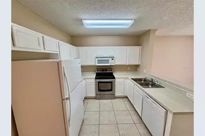 6002 Osprey Lake Circle, Riverview, FL 33578 - Photo 5