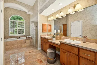 7640 Hunter Lane N, Pinellas Park, FL 33782 - Photo 29