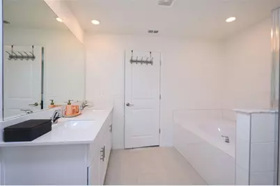 10059 Trumpet Honeysuckle Way, San Antonio, FL 33576 - Photo 39