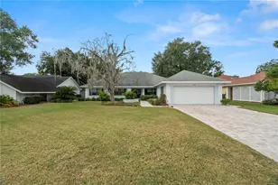 10408 Reclinata Ln, Tampa, FL 33618 - Photo 5