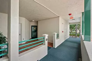 4780 Dolphin Cay Ln S, Saint Petersburg, FL 33711 - Photo 5