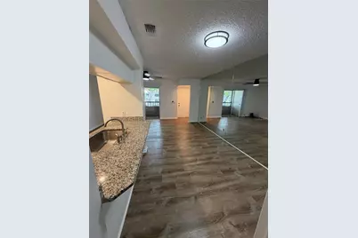 4508 S Oak Drive #T72, Tampa, FL 33611 - Photo 11