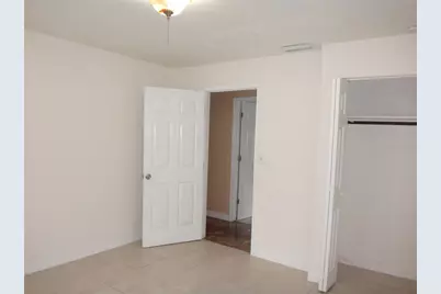 212 Bassedena Circle S, Lakeland, FL 33805 - Photo 5