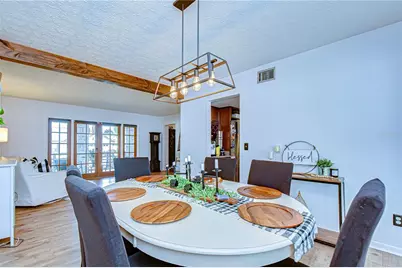 819 Bluegrass Lane, Brandon, FL 33510 - Photo 9