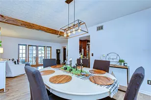 819 Bluegrass Ln, Brandon, FL 33510 - Photo 9