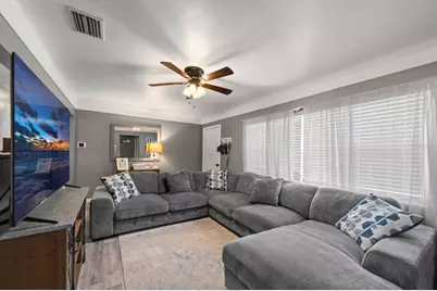 9940 108th Street, Seminole, FL 33772 - Photo 5