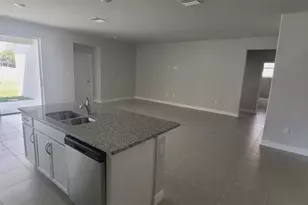 9273 Highland Hls Dr, Hudson, FL 34667 - Photo 3
