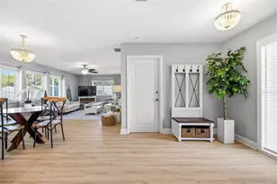 2396 Mangrum Dr, Dunedin, FL 34698 - Photo 5