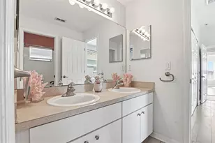 13706 Artesa Bell Dr, Riverview, FL 33579 - Photo 37