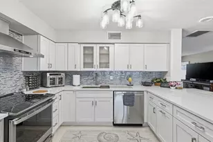 4091 50th Ave S, Saint Petersburg, FL 33711 - Photo 11