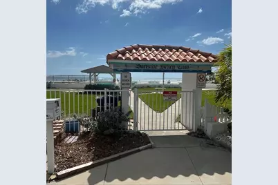 623 180th Avenue E, Redington Shores, FL 33708 - Photo 3