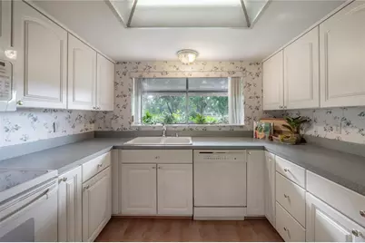 4206 Golf Club Lane, Tampa, FL 33618 - Photo 17