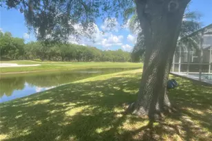 18914 Maisons Dr, Lutz, FL 33558 - Photo 7