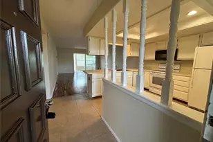 2220 Bancroft Cir S, Palm Harbor, FL 34683 - Photo 3