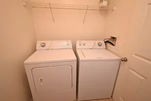 36009 Deer Creek Dr, Zephyrhills, FL 33541 - Photo 9