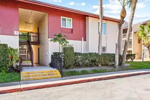 8601 Huron Ct, Tampa, FL 33614 - Photo 3